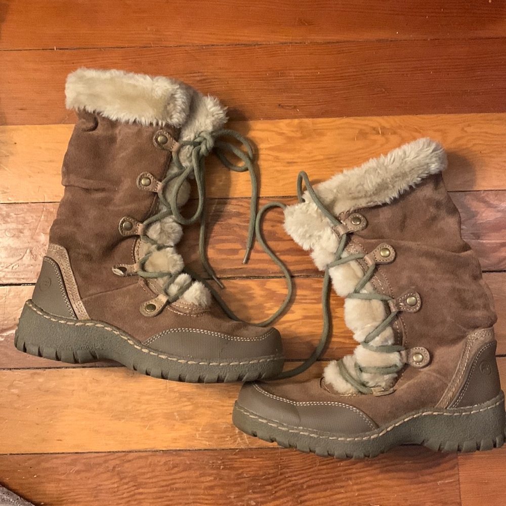 Bare traps winter boots